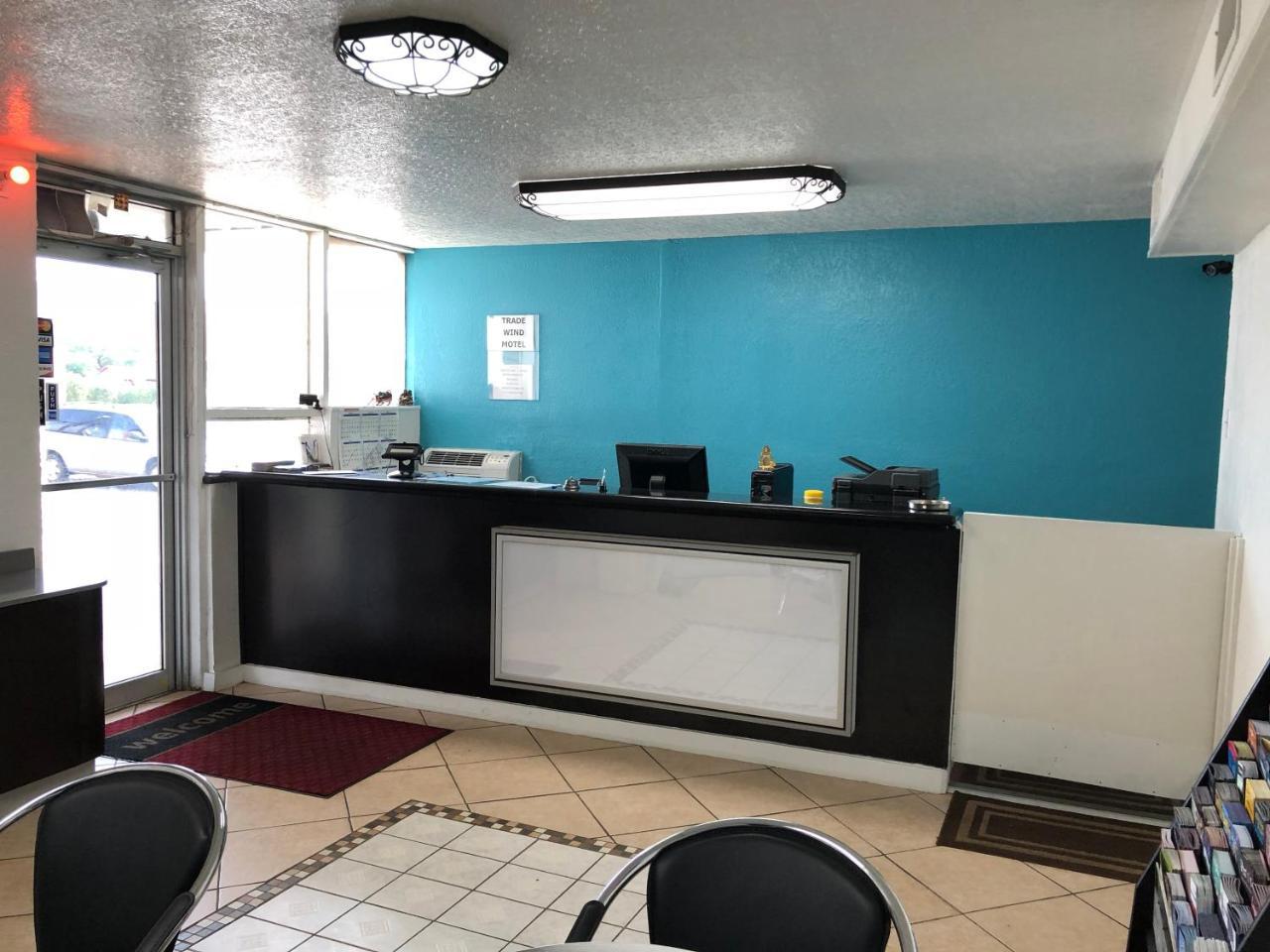 Trade Wind Motel Jacksonville Exterior photo
