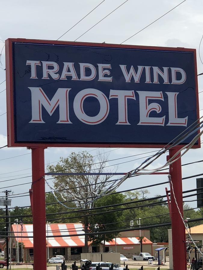 Trade Wind Motel Jacksonville Exterior photo